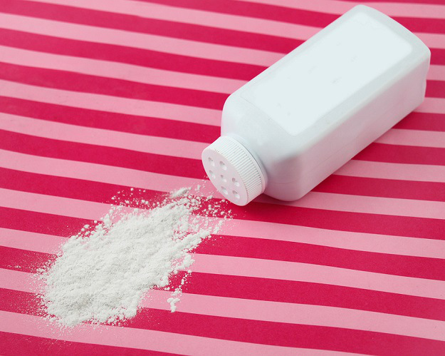 Baby-powder-for-stain-removal