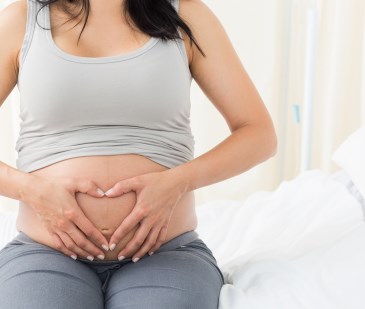 pregnant woman abdominal cramps H