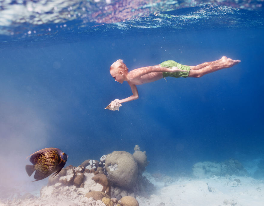 i travelled to bonaire island and photographed local children underwater 14 880