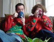 Εσείς θα φορούσατε ποτέ αυτά τα χριστουγεννιάτικα πουλόβερ; (φωτογραφίες)