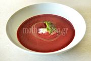 Ανοιξιάτικη σούπα παντζαριού γεμάτη υγεία, γεύση και χρώμα από τον Γιώργο Γεράρδο