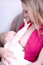 Μοναδικές στιγμές: Όταν οι μητέρες θηλάζουν τα μωρά τους (εικόνες)