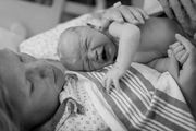 Τα πρώτα λεπτά με το νεογέννητο μωράκι σου. Μοναδικές στιγμές αποτυπωμένες σε φωτογραφίες