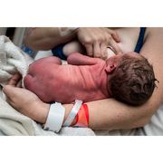 Ο πρώτος θηλασμός αμέσως μετά τη γέννηση – Εκπληκτικές φωτογραφίες