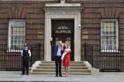 Ο πρίγκιπας William και η Kate Middleton με τον Louis