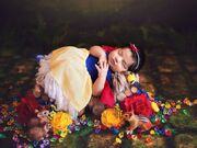 Αυτές οι μπέμπες φωτογραφίζονται ως πριγκίπισσες της Disney και γίνονται viral (pics)