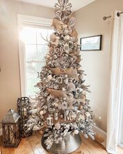 Δεκαπέντε στολισμένα χριστουγεννιάτικα δέντρα για να πάρετε ιδέες (pics) 
