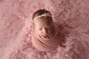 Δεκαπέντε φωτογραφίες με τα πιο όμορφα κοιμισμένα νεογέννητα μωράκια που έχετε δει (pics) 