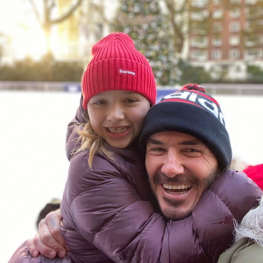 David Beckham: Οι νέες υπέροχες φώτο με την κόρη του Harper - Έτοιμοι να υποδεχτούν τα Χριστούγεννα