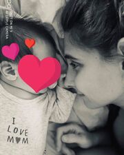 Φωτεινή Αθερίδου: Οι φωτογραφίες που έχει δημοσιεύσει με το μωρό της μέσα στο 2019 (Pics)