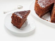 Εάν ανάμεσα στα υλικά του κέικ σας είναι η βανίλια, προτιμήστε την υγρή βανίλια από τη σκόνη που βρίσκεται στις γνωστέ ασπροκόκκινες κάψουλες. 