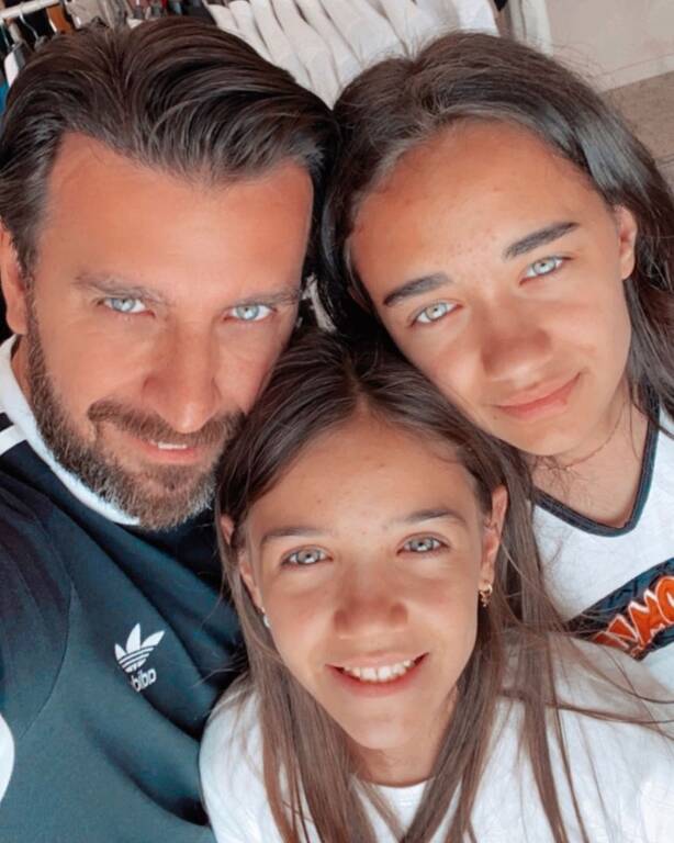 Θάνος Πετρέλης: Η κόρη του Σήλια έγινε 13 ετών - Δείτε την φωτογραφία της