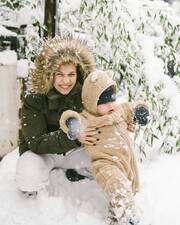 Πέννυ Μπαλτατζή: Η φώτο με τον γιο της στα χιόνια (εικόνες)