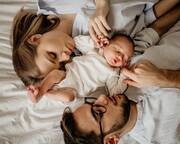Γονείς φωτογραφίζονται με το νέο μέλος της οικογένειας -  Instagram / gosia.radon.fotografia