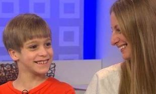Video: Μαμά άφησε τον 8χρονο γιο της να πιστέψει ότι ξόδεψε 50.000 δολάρια στο eBay για να του κάνει πλάκα!