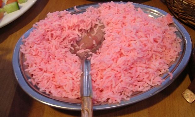 Συνταγή για εντυπωσιακό ροζ... ρύζι!
