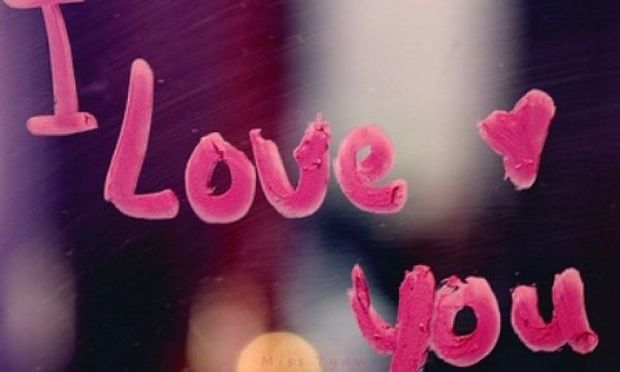 «Σ'αγαπώ»: 8 διαφορετικοί τρόποι να πεις δύο πανέμορφες λέξεις!