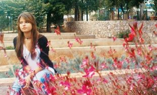 Επιστρέφει σήμερα στην Ελλάδα η 16χρονη Μυρτώ