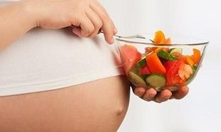 Ποιες τροφές πρέπει να αποφεύγω στην εγκυμοσύνη;