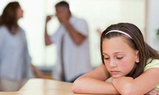 Βρετανία: Τα παιδιά ζητούν βοήθεια για τα προβλήματα αλκοολισμού των γονιών τους