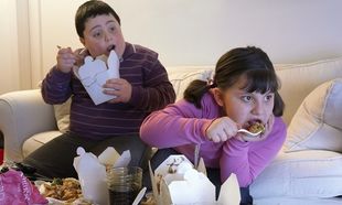 Καμπανάκι ΟΟΣΑ: Ενα στα τρία παιδιά στην Ελλάδα είναι υπέρβαρο ή παχύσαρκο