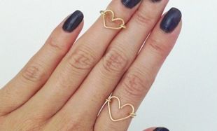 Πώς να φτιάξετε μόνες σας τα υπέροχα δαχτυλίδια- καρδιάς