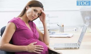 Πονοκέφαλος στην εγκυμοσύνη: Τι μπορεί να υποδεικνύει το σύμπτωμα