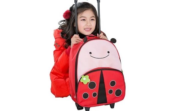 Γιατί να επιλέξετε σχολική τσάντα με ροδάκια!