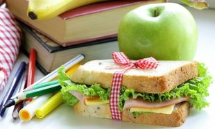 Νόστιμα και υγιεινά snacks για το σχολείο, από τη διατροφολόγο του Mothersblog