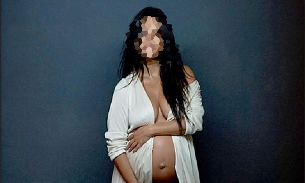 Διάσημη έγκυος μανούλα, ποζάρει γυμνή! (εικόνες)