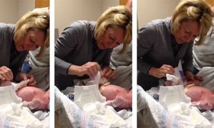 Απίστευτο: Νεογέννητο κοριτσάκι σόκαρε τους συγγενείς που περίμεναν ότι θα γεννηθεί… αγόρι! (βίντεο)