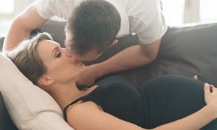 Εγκυμοσύνη και εκσπερμάτωση γίνεται; Ο γυναικολόγος του Μothersblog συμβουλεύει