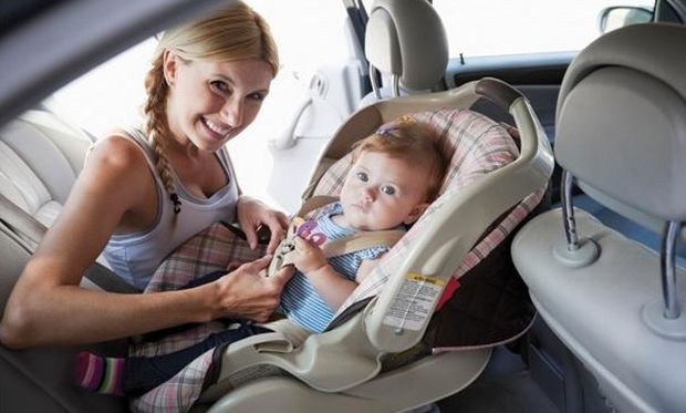 Διακοπές με μωρό: Τι πρέπει να προσέξετε αν ταξιδεύετε με αυτοκίνητο;