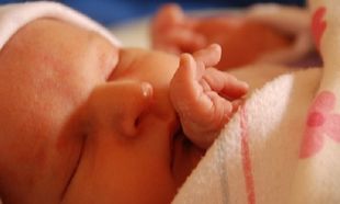Πώς να προστατεύσετε το μωρό σας από το σύνδρομο του αιφνίδιου βρεφικού θανάτου (ΣΑΒΘ)