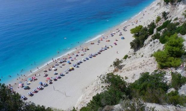 Σεισμός Λευκάδα: «Εξαφανίστηκε» η παραλία των Εγκρεμνών - Δείτε πώς είναι σήμερα (videos)