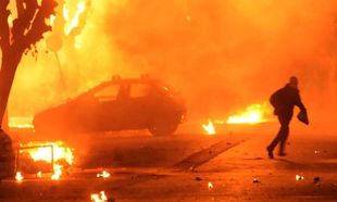 Συλλήψεις, τραυματισμοί και μια «βομβαρδισμένη» Αθήνα, το αποτέλεσμα της επετείου Γρηγορόπουλου