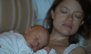 Είναι φυσιολογικό μία μητέρα να νοιώθει αντιπάθεια για το μωρό της;