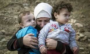Μάνα πρόσφυγας, ξαναβρήκε τα παιδιά της, μετά από 20 ημέρες