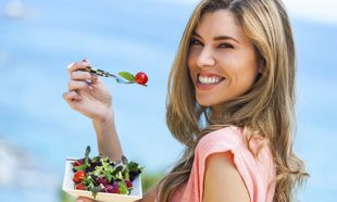 Σαλάτες για δίαιτα: 5 λαχταριστές και χορταστικές σαλάτες που θα σας βοηθήσουν να χάσετε κιλά