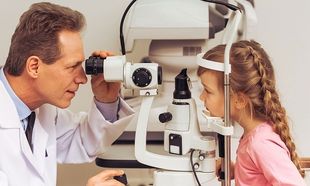 Πότε πρέπει να επισκέπτεται ένα παιδί τον οφθαλμίατρο;