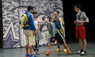 «Είστε και Φαίνεστε», μία παράσταση με θέμα το bullying και το σχολικό άγχος, στο θέατρο "Τζένη Καρέζη"