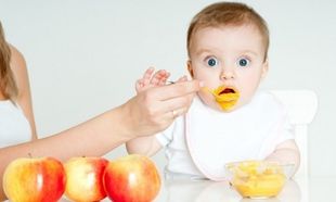 Διατροφή βρέφους από 6 έως 12 μηνών-Τι πρέπει να γνωρίζετε