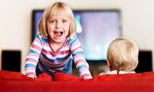 Πώς θα επιλέξεις το κατάλληλο τηλεοπτικό πρόγραμμα για παιδιά προσχολικής και σχολικής ηλικίας;