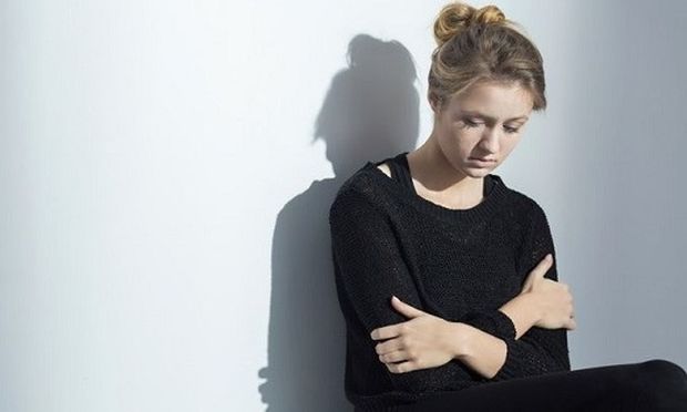 Νευρική ανορεξία στην εφηβεία: Η "ιεροτελεστία" που ακολουθούν στο φαγητό οι έφηβοι με διατροφική διαταραχή