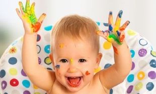 Τι μπορεί να κάνει το παιδί σας στην ηλικία των 3 έως 6 μηνών-Κάντε τοΤεστ ανάπτυξης για γονείς