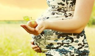 Εγκυμοσύνη και νηστεία: Πότε μπορεί να νηστέψει η έγκυος