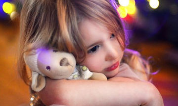 Κουβερτούλα, μαξιλάρι, αρκουδάκι: Για ποιους λόγους δεν τα αποχωρίζονται τα παιδιά σας