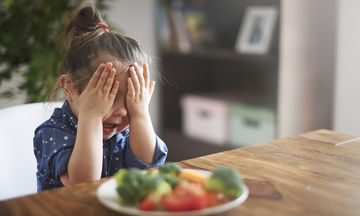 Δεκαπέντε απίστευτοι λόγοι που ένα παιδί δεν τρώει το φαγητό