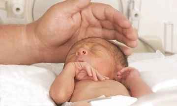 Από ποιον παράγοντα εξαρτώνται οι πιθανότητες επιβίωσης ενός πρόωρου μωρού;