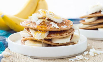 Πεντανόστιμα pancakes με 3 μόνο υλικά! Ιδανικά για πρωινό
